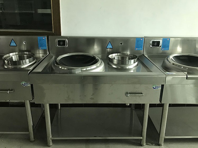 商用廚房設(shè)備中關(guān)于西餐廚房設(shè)備的維修保養(yǎng)